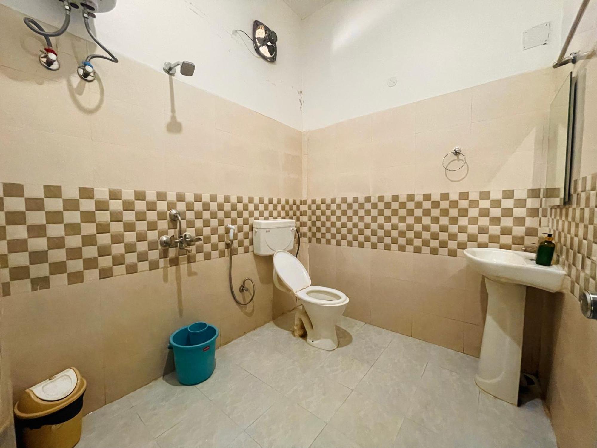 Standard Double Room,1771327626:JPEG
